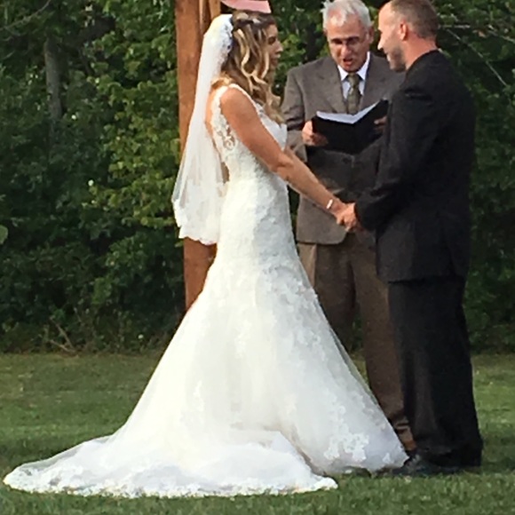 Allure Couture c202 wedding gown - Picture 8 of 8